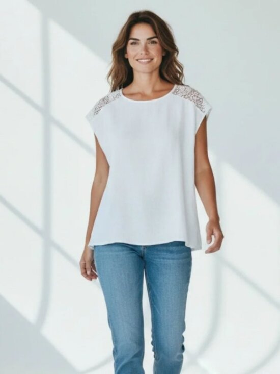 Alessia Pacini Tops - Alessia Pacini 100% Linen White Blouse Lace Shoulder Boho Resort Medium